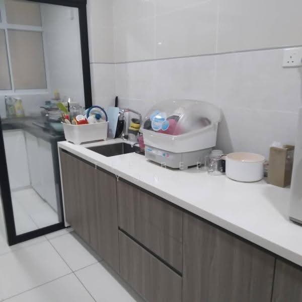 Condominium for Rent at Paraiso Residence @ The Earth - Tee Bee Yong - Kitchen - PropertyGuru.com.my