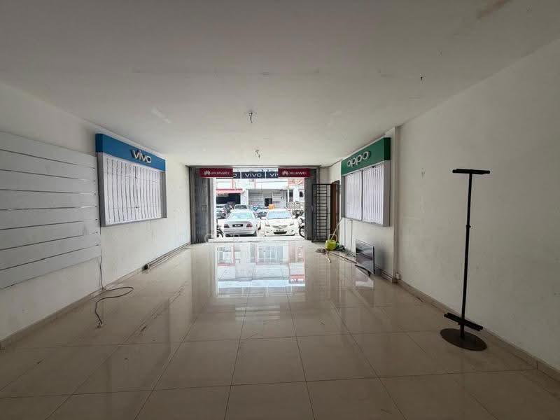 Shop / Office for Rent in Taman Kota Masai (Pasir Gudang) - Cora Loh - Entrance - PropertyGuru.com.my