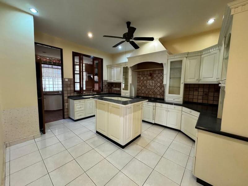 Semi-Detached House for Sale in Sungai Ara (Penang) - Tan Jing Yi - Kitchen - PropertyGuru.com.my