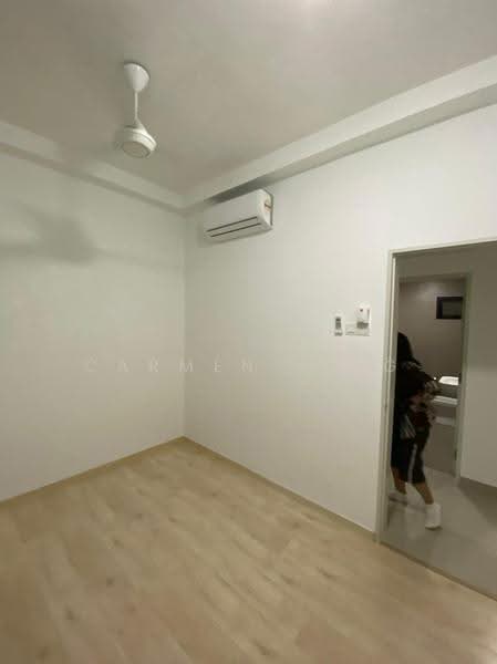 Condominium for Sale at Parkhill Residence - Carmen Leng - Interior - PropertyGuru.com.my