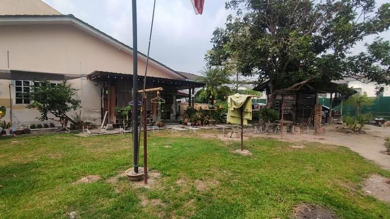 1-storey Terraced House for Sale in Banting (Selangor) - Shahidan Ismail - Exterior - PropertyGuru.com.my