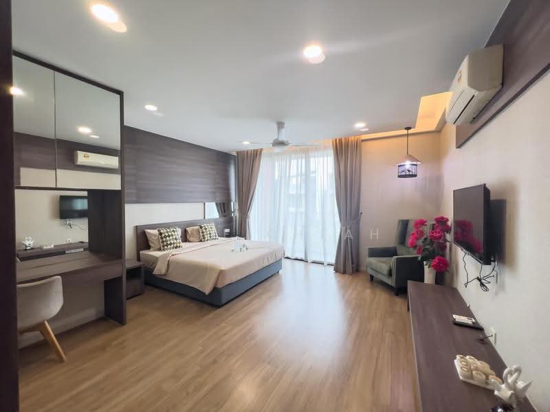 Kediaman Servis untuk Dijual di Tropical Villa - Jeff Cheah - Bedroom - PropertyGuru.com.my