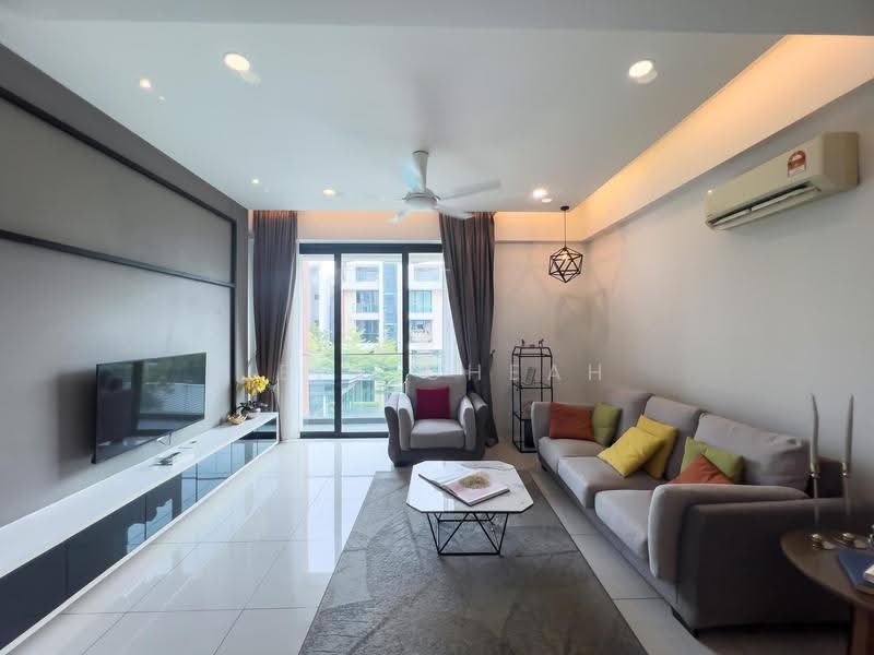 Kediaman Servis untuk Dijual di Tropical Villa - Jeff Cheah - Living Room - PropertyGuru.com.my