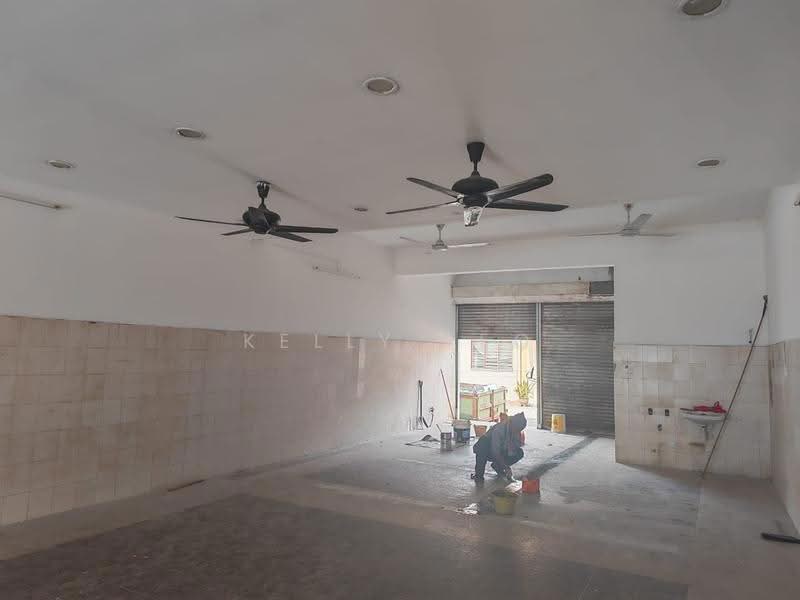 Shop for Rent in Pandamaran (Klang) - Kelly Teo - Interior - PropertyGuru.com.my