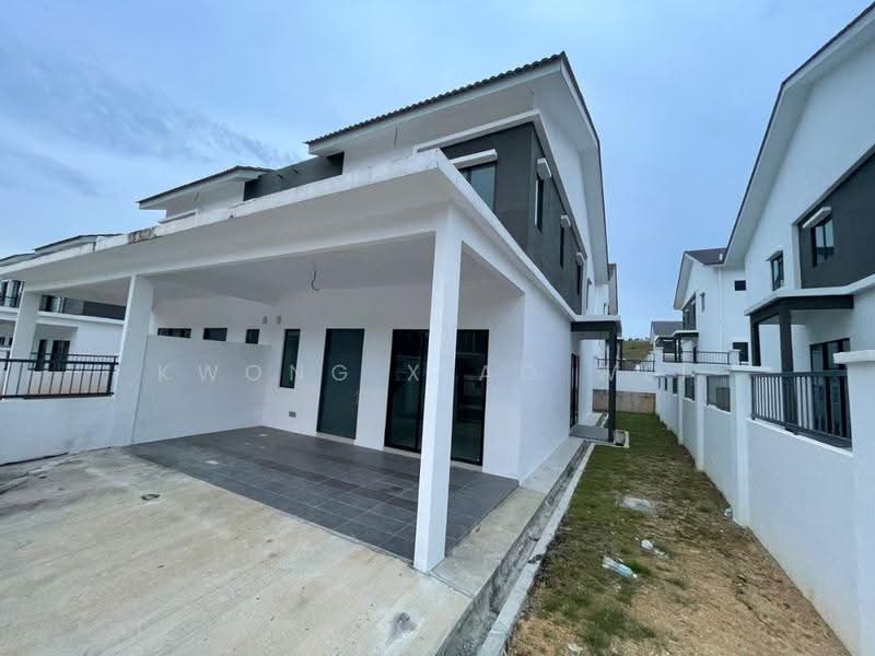 Semi-Detached House for Sale in Taman Scientex Rawang (Rawang) - Kwong Xiao Wei - Exterior - PropertyGuru.com.my