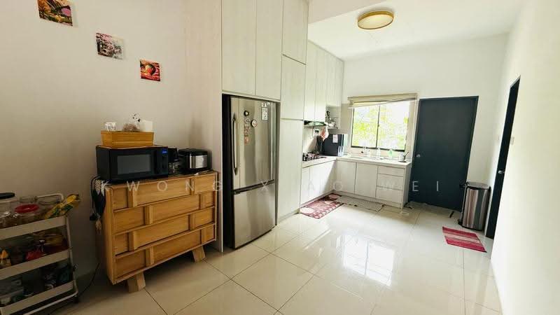Semi-Detached House for Sale in Taman Scientex Rawang (Rawang) - Kwong Xiao Wei - Kitchen - PropertyGuru.com.my