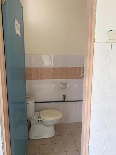 Rumah Berkembar untuk Dijual di Balik Pulau (Penang) - Li Fang - Bathroom - PropertyGuru.com.my