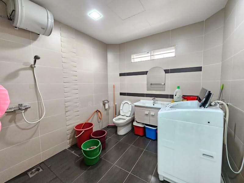 2-storey Terraced House for Sale in Taman Pertama (Cheras) - Bryan Ng - Bathroom - PropertyGuru.com.my
