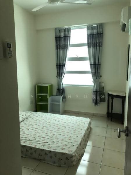 Condominium for Rent at The Brezza - Paul Pheong - Bedroom - PropertyGuru.com.my