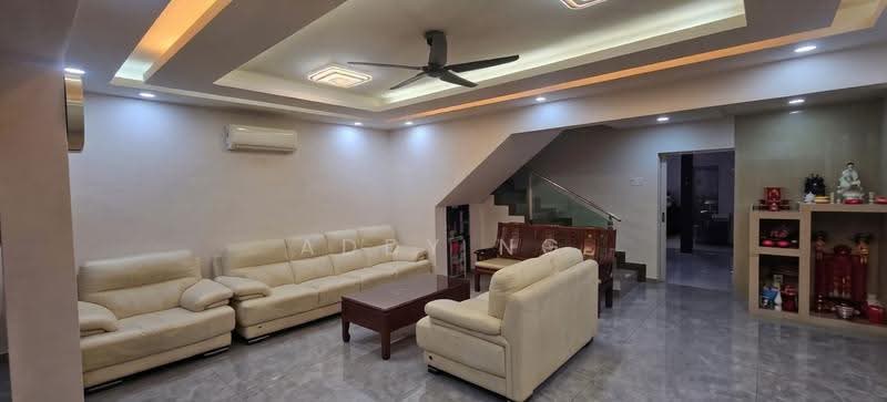 3-storey Terraced House for Sale in Taman Cahaya (Ampang) - Addy Ng - Living Room - PropertyGuru.com.my