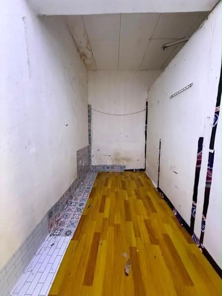 Shop for Rent in Taman Tampoi Utama (Johor Bahru) - Bernard Lim - Interior - PropertyGuru.com.my