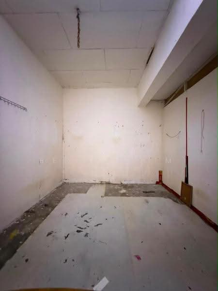 Shop for Rent in Taman Tampoi Utama (Johor Bahru) - Bernard Lim - Interior - PropertyGuru.com.my
