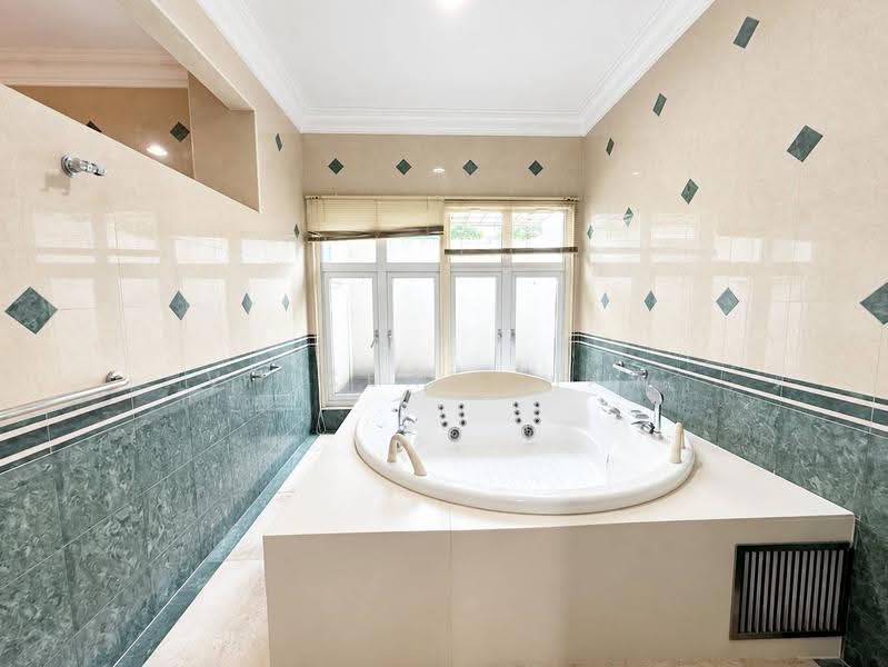 Rumah Banglo untuk Dijual di Subang (Selangor) - Vincent Liaw - Bathroom - PropertyGuru.com.my