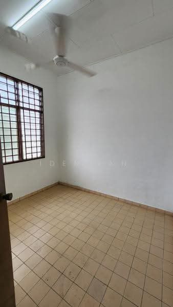 1-storey Terraced House for Sale in Taman Johor Jaya (Johor Bahru) - Iden Tan - Interior - PropertyGuru.com.my