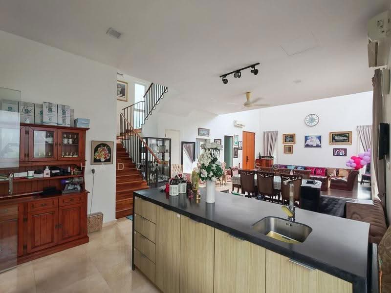 Bungalow House for Sale in Cyber 11 (Cyberjaya) - HADZRIN YUSOF - Living Room - PropertyGuru.com.my
