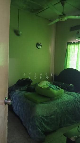 1-storey Terraced House for Sale in Taman Kajang Ria (Kajang) - Steven Yong - Bedroom - PropertyGuru.com.my