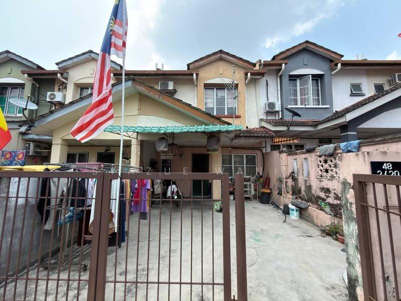 2-storey Terraced House for Sale in Bandar Bukit Mahkota (Bangi) - Syazue Wanie - Exterior - PropertyGuru.com.my
