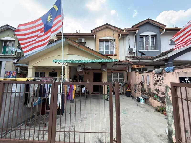 2-storey Terraced House for Sale in Bandar Bukit Mahkota (Bangi) - Syazue Wanie - Exterior - PropertyGuru.com.my