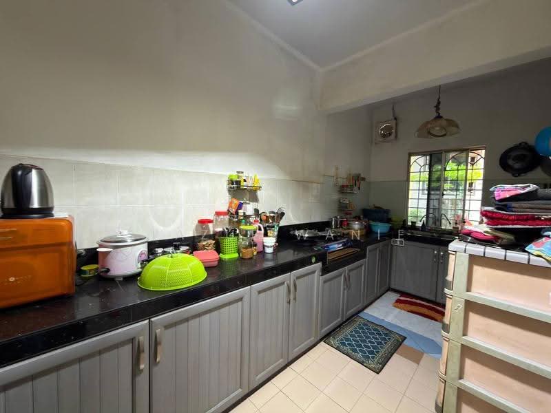 2-storey Terraced House for Sale in Bandar Bukit Mahkota (Bangi) - Syazue Wanie - Kitchen - PropertyGuru.com.my