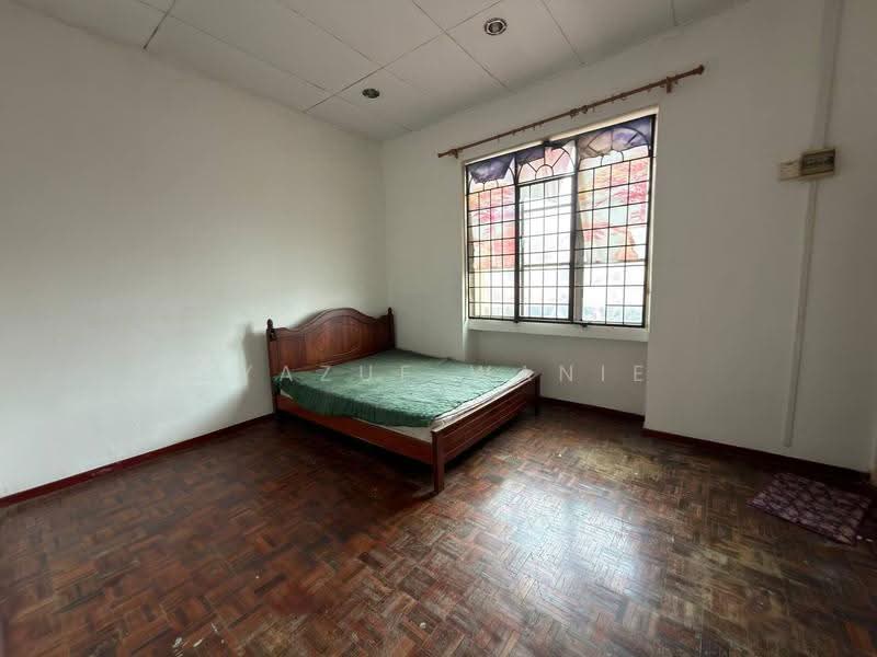 2-storey Terraced House for Sale in Bandar Bukit Mahkota (Bangi) - Syazue Wanie - Bedroom - PropertyGuru.com.my