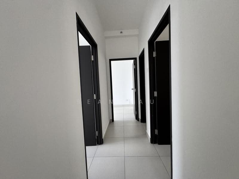 Kediaman Servis untuk Disewa di RESIDENSI IDAMAN RIA - Sean Lau - Corridor - PropertyGuru.com.my