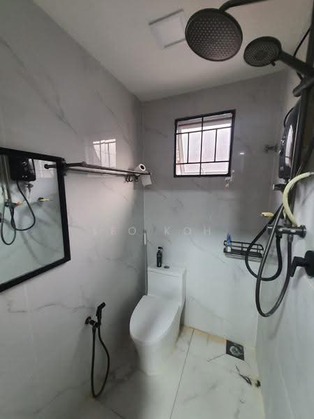 Terraced House for Sale in TAMAN PUCHONG UTAMA (Puchong) - Leo Koh - Bathroom - PropertyGuru.com.my