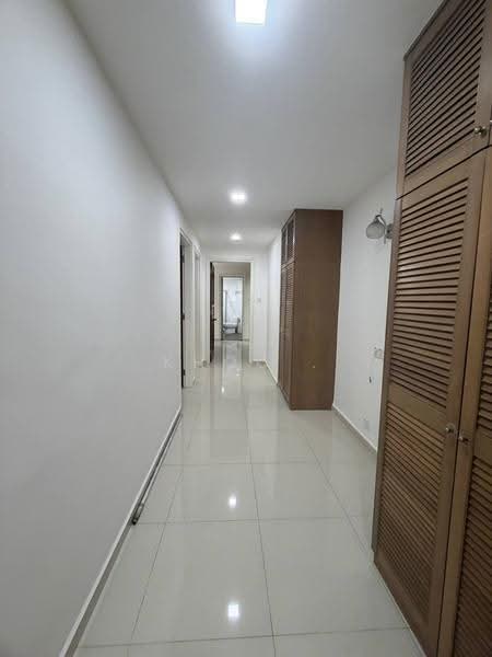 Kondominium untuk Disewa di The Straits View Condominium - Khoo . - Corridor - PropertyGuru.com.my