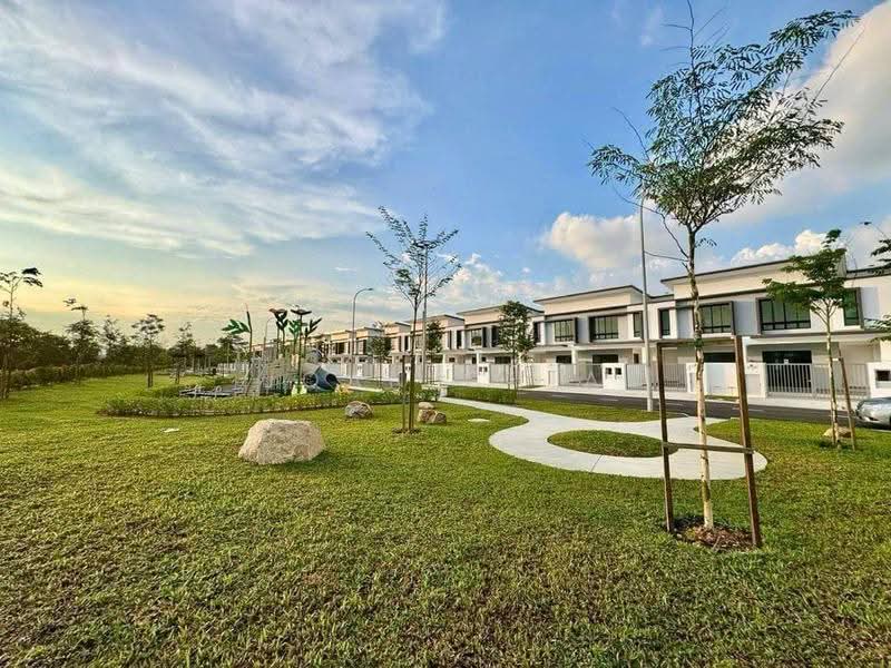 Rumah Teres 2-Tingkat untuk Dijual di Johor Bahru (Johor) - Joan Chia - Exterior - PropertyGuru.com.my