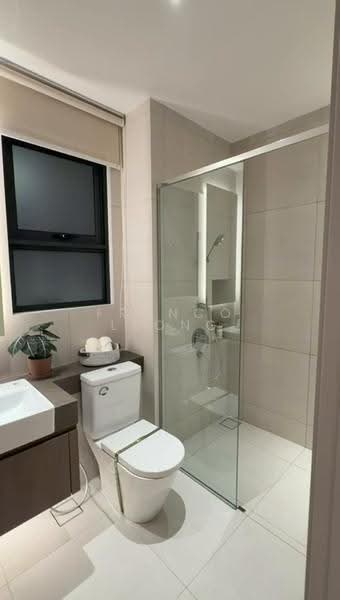 Kondominium untuk Dijual di Zenia Condovillas @ ParkCity Damansara - Franco Leong - Bathroom - PropertyGuru.com.my