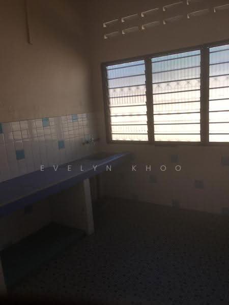 Rumah Banglo untuk Dijual di Taman Maxwell (Ipoh) - Evelyn Khoo - Kitchen - PropertyGuru.com.my