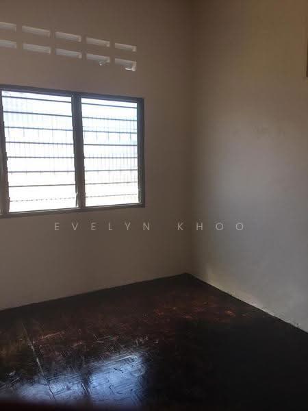 Rumah Banglo untuk Dijual di Taman Maxwell (Ipoh) - Evelyn Khoo - Room - PropertyGuru.com.my