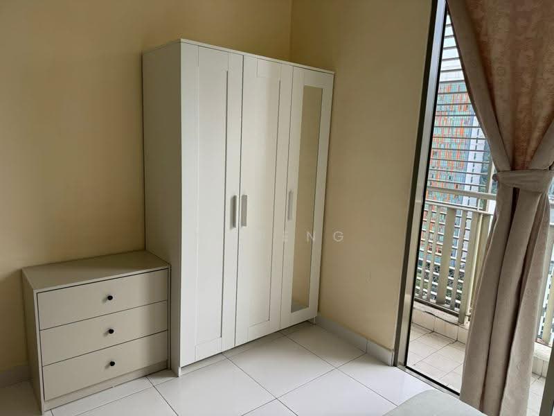 Kediaman Servis untuk Dijual di Boulevard 51 - Yi Peng - Balcony - PropertyGuru.com.my