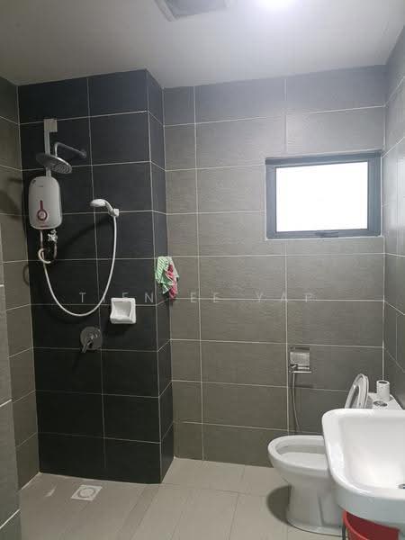 Condominium for Sale at The Henge - Tien Ee Yap - Bathroom - PropertyGuru.com.my