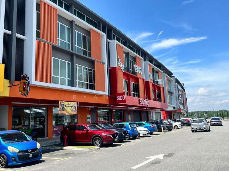 Office for Rent in Bandar Tasik Puteri (Rawang) - Ryan Tan - Exterior - PropertyGuru.com.my