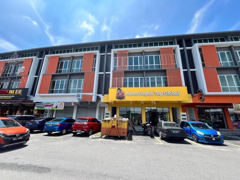 Office for Rent in Bandar Tasik Puteri (Rawang) - Ryan Tan - Exterior - PropertyGuru.com.my
