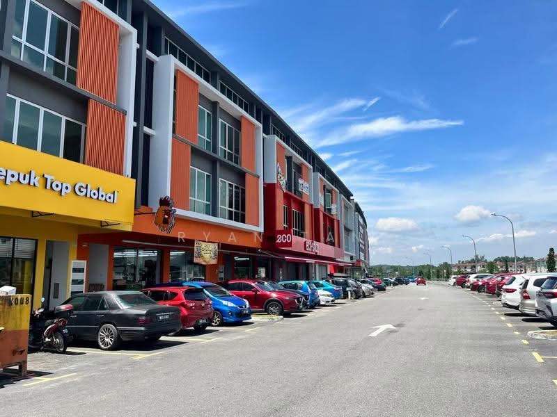 Office for Rent in Bandar Tasik Puteri (Rawang) - Ryan Tan - Exterior - PropertyGuru.com.my