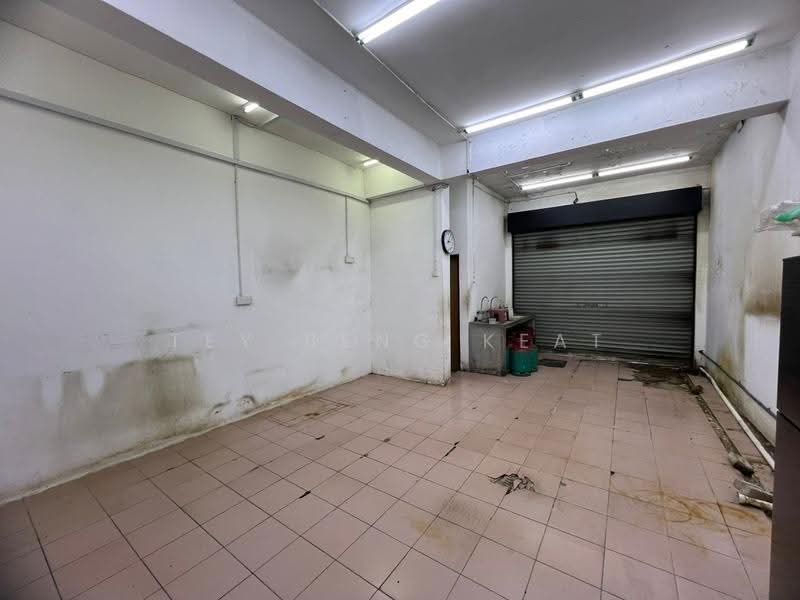 Shop for Rent in Ampang Mewah (Ampang) - Tey Beng Keat - Interior - PropertyGuru.com.my