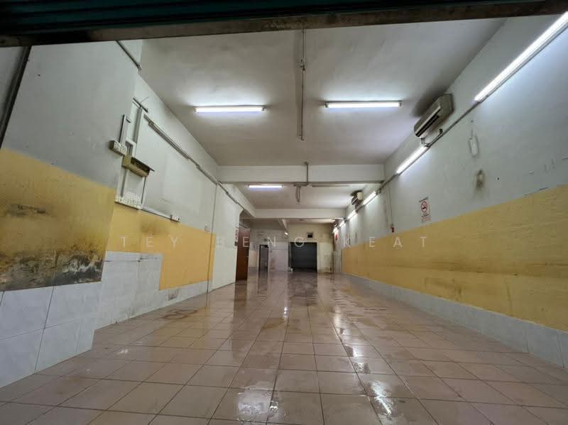 Shop for Rent in Ampang Mewah (Ampang) - Tey Beng Keat - Interior - PropertyGuru.com.my