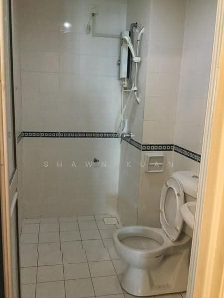 Service Residence for Rent at Maytower Serviced Residences - Shawn Kuan - Bathroom - PropertyGuru.com.my