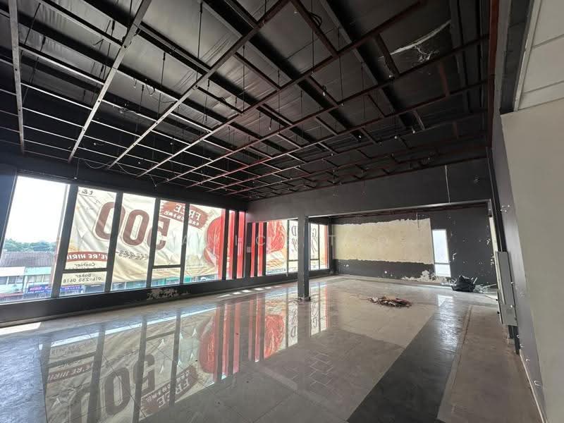 Shop for Rent in Taman Ungku Tun Aminah (Skudai) - Janice Teo - Interior - PropertyGuru.com.my