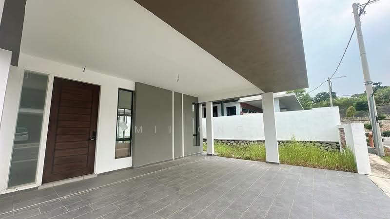 Rumah Berkembar untuk Dijual di Bemban (Melaka) - Mii Ong - Exterior - PropertyGuru.com.my