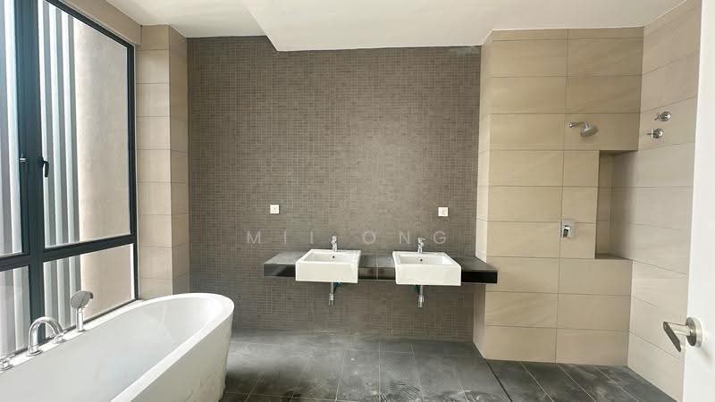 Rumah Berkembar untuk Dijual di Bemban (Melaka) - Mii Ong - Bathroom - PropertyGuru.com.my