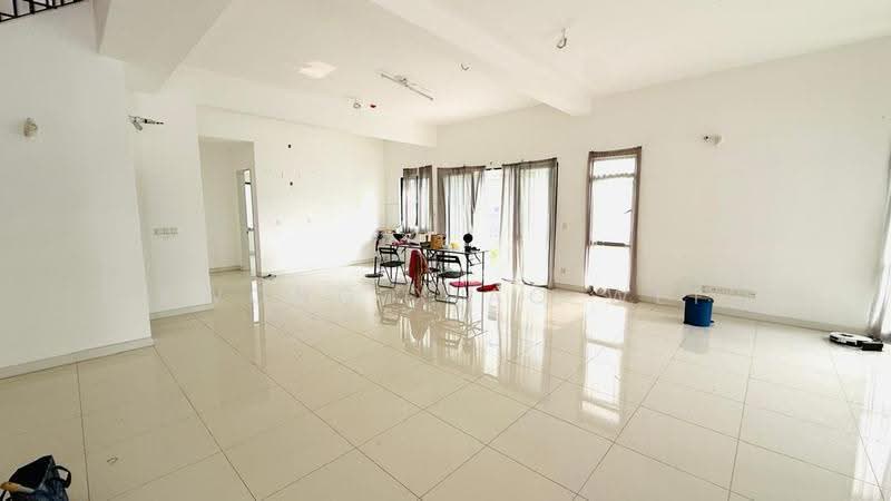 Semi-Detached House for Sale in Sungai Buloh (Selangor) - Kwong Xiao Wei - Living Room - PropertyGuru.com.my