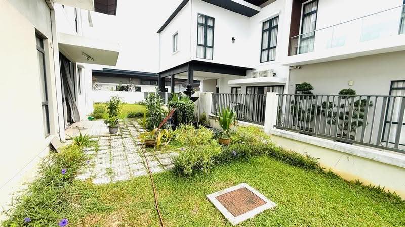 Semi-Detached House for Sale in Sungai Buloh (Selangor) - Kwong Xiao Wei - Exterior - PropertyGuru.com.my