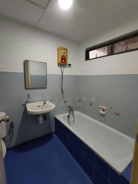Apartment for Sale at Sri Mutiara - Pui Ling Teoh - Bathroom - PropertyGuru.com.my
