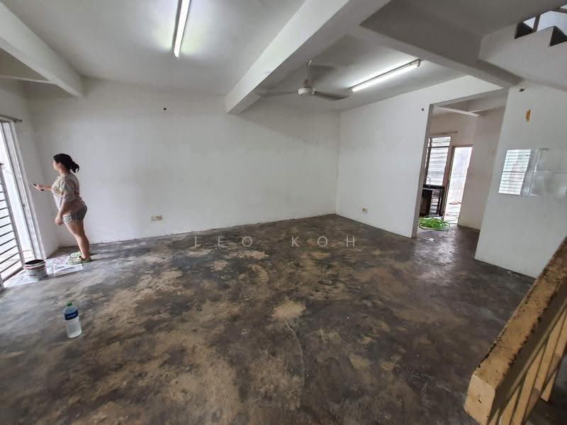 2-storey Terraced House for Rent in Bandar Putra Permai (Seri Kembangan) - Leo Koh - Interior - PropertyGuru.com.my