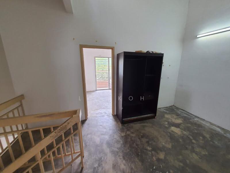 2-storey Terraced House for Rent in Bandar Putra Permai (Seri Kembangan) - Leo Koh - Interior - PropertyGuru.com.my