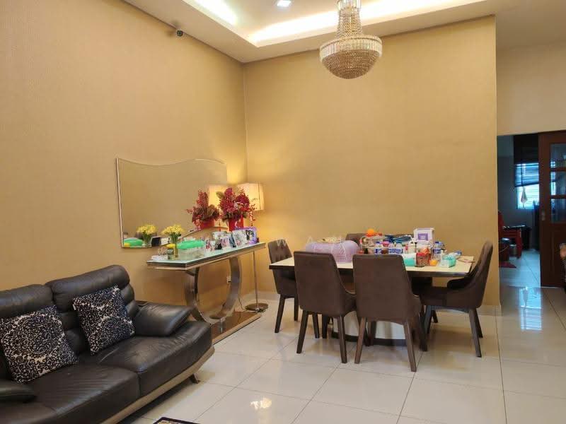 Rumah Teres 2-Tingkat untuk Dijual di Austin (Johor Bahru) - Jun Wang - Living Room - PropertyGuru.com.my