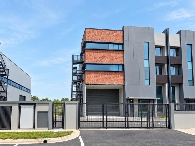 Semi-D Factory for Rent in Bandar Puncak Alam (Puncak Alam) - Adan Soh - Exterior - PropertyGuru.com.my