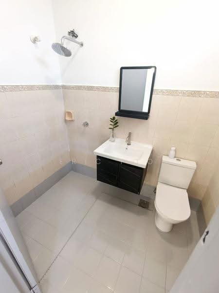 Rumah Teres 2-Tingkat untuk Dijual di Taman Meranti Jaya (Puchong) - Eric Foo - Bathroom - PropertyGuru.com.my